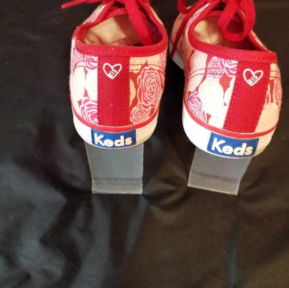 TAYLOR SWIFT (ROSE) KEDS WOMENS SIZE 7 - Picture 3 of 5